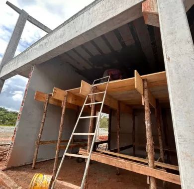  Obra de construção da nova sede (extensão) da Secretaria Municipal de Obras - Balneário Piçarras
