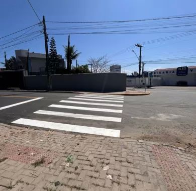  Obra de pavimentação asfáltica e sinalização viária da Rua Jerri J. M. Martini (Rua 5010) no bairro Nossa Senhora da Paz - Balneário Piçarras