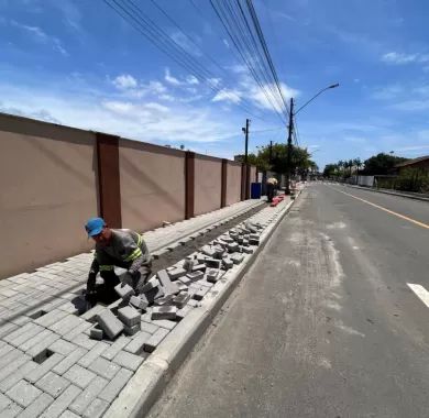  Obra de pavimentação asfáltica e sinalização viária da Rua Jerri J. M. Martini (Rua 5010) no bairro Nossa Senhora da Paz - Balneário Piçarras