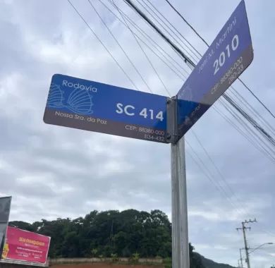  Obra de pavimentação asfáltica e sinalização viária da Rua Jerri J. M. Martini (Rua 5010) no bairro Nossa Senhora da Paz - Balneário Piçarras