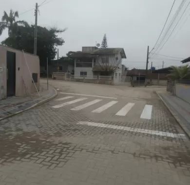  Pavimentação em paver, drenagem pluvial e sinalização viária nas Ruas do bairro Nossa Senhora da Conceição - Balneário Piçarras/SC