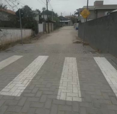 Pavimentação em paver, drenagem pluvial e sinalização viária nas Ruas do bairro Nossa Senhora da Conceição - Balneário Piçarras/SC