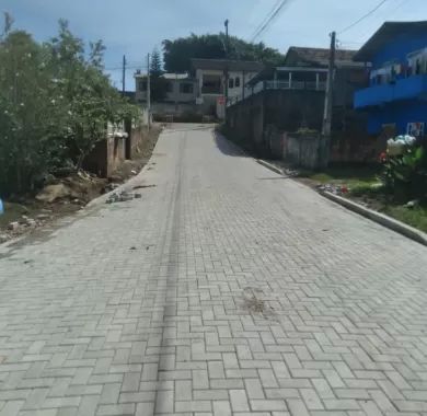  Pavimentação em paver, drenagem pluvial e sinalização viária nas Ruas do bairro Nossa Senhora da Conceição - Balneário Piçarras/SC