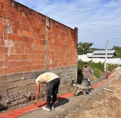 Pavimentação em paver e sinalização viária das Ruas 6030, Demétrio, 6032 e Palmital, localizadas no bairro Nossa Senhora da Conceição, Balneário Piçarras/SC