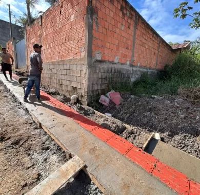 Pavimentação em paver e sinalização viária das Ruas 6030, Demétrio, 6032 e Palmital, localizadas no bairro Nossa Senhora da Conceição, Balneário Piçarras/SC