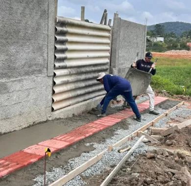 Pavimentação em paver e sinalização viária das Ruas 6030, Demétrio, 6032 e Palmital, localizadas no bairro Nossa Senhora da Conceição, Balneário Piçarras/SC