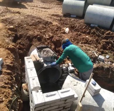 Obra de pavimentação asfáltica, drenagem pluvial e sinalização viária da Rua Pedro Elói Corrêa (Rua 5310) no Bairro Santo Antônio - Balneário Piçarras