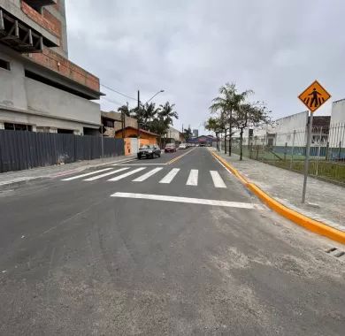 Obra de pavimentação asfáltica, drenagem pluvial e sinalização viária das Ruas Vereador João Figueiredo, Victor Molin e Presidente Geisel - Balneário Piçarras