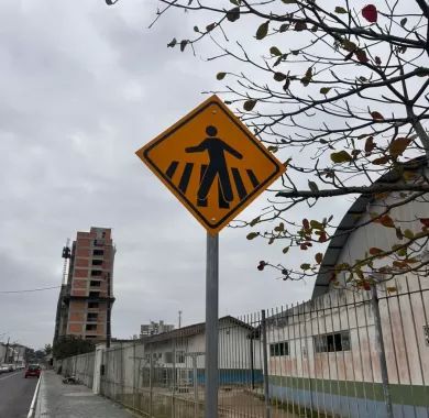 Obra de pavimentação asfáltica, drenagem pluvial e sinalização viária das Ruas Vereador João Figueiredo, Victor Molin e Presidente Geisel - Balneário Piçarras