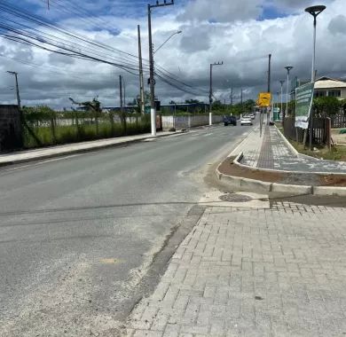 Obra de restauração, reforma e adaptação de rotas acessíveis da Rua Alexandre Guilherme Figueiredo no Bairro Centro - Balneário Piçarras