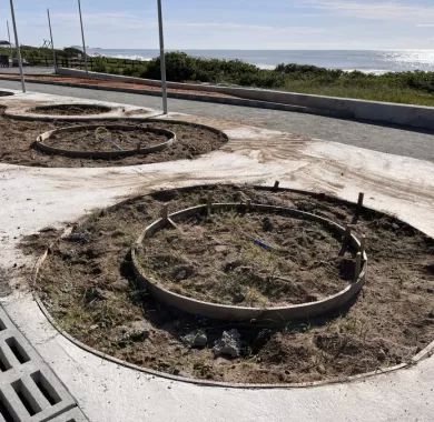Obra de urbanização da Av. José Temístocles de Macedo (Orla Norte) de Balneário Piçarras/SC
