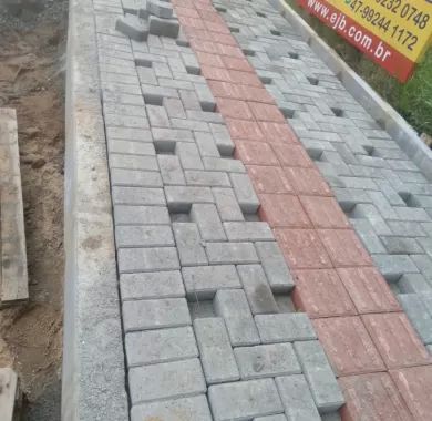 Obra pavimentação asfáltica, drenagem pluvial e sinalização viária da Rua Eulálio da Trindade (Rua 1680) - Balneário Piçarras