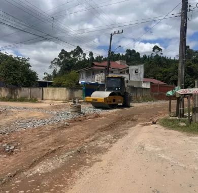 Obra de pavimentação asfáltica, drenagem pluvial e sinalização viária da Estrada Geral da Lagoa - Trecho 03