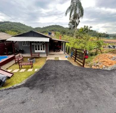 Obra de pavimentação asfáltica, drenagem pluvial e sinalização viária da Estrada Geral da Lagoa - Trecho 03