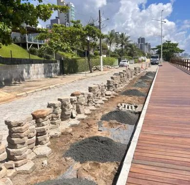Recuperação do deck da praia - Balneário Piçarras/SC