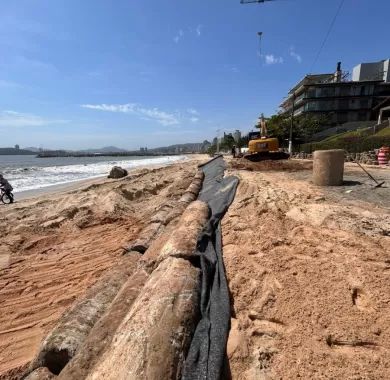 Recuperação do deck da praia - Balneário Piçarras/SC