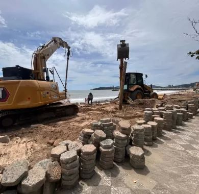 Recuperação do deck da praia - Balneário Piçarras/SC