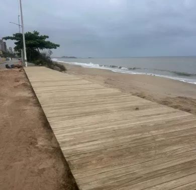 Recuperação do deck da praia - Balneário Piçarras/SC