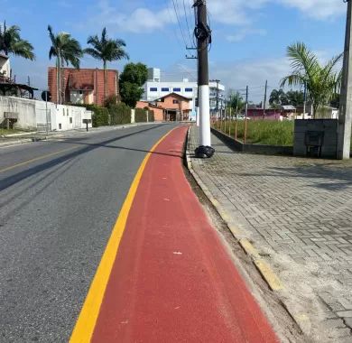 Pavimentação da Rua 5000 - Trecho entre as Ruas Maria Pinto e Manoel Ferreira - Bairro Nossa Senhora da Paz - Balneário Piçarras