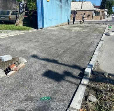 Pavimentação da Rua 5000 - Trecho entre as Ruas Maria Pinto e Manoel Ferreira - Bairro Nossa Senhora da Paz - Balneário Piçarras