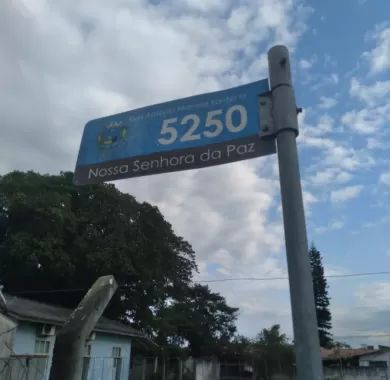 Pavimentação da Rua 5000 - Trecho entre as Ruas Maria Pinto e Manoel Ferreira - Bairro Nossa Senhora da Paz - Balneário Piçarras