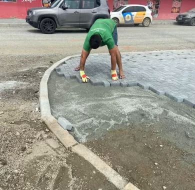 Pavimentação da Rua 5000 - Trecho entre as Ruas Maria Pinto e Manoel Ferreira - Bairro Nossa Senhora da Paz - Balneário Piçarras