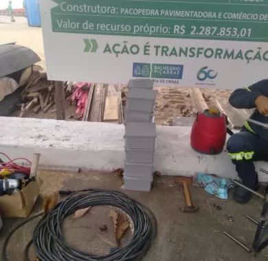 Urbanização e iluminação pública dos molhes Norte, Balneário Piçarras - SC
