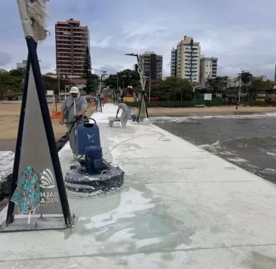 Urbanização e iluminação pública dos molhes Norte, Balneário Piçarras - SC